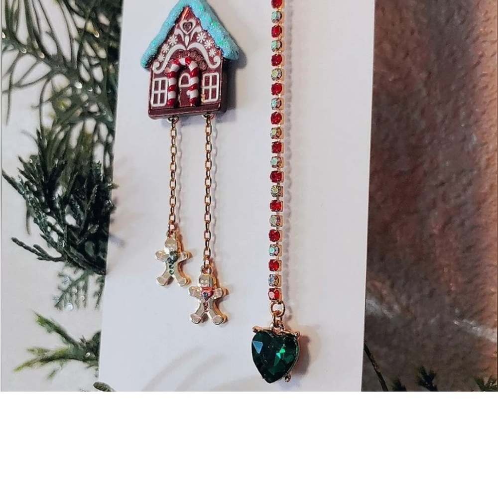 Betsey Johnson Christmas Ginger Bread Dangling Earrings